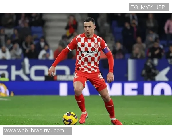 意媒报道囧叔希望引进强力中锋大菲尔莱万齐尔克泽成热门人选